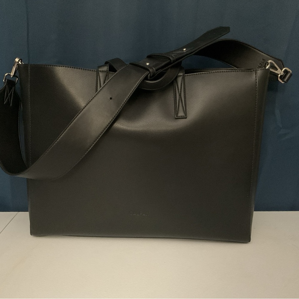 Calpak Haven Laptop tote